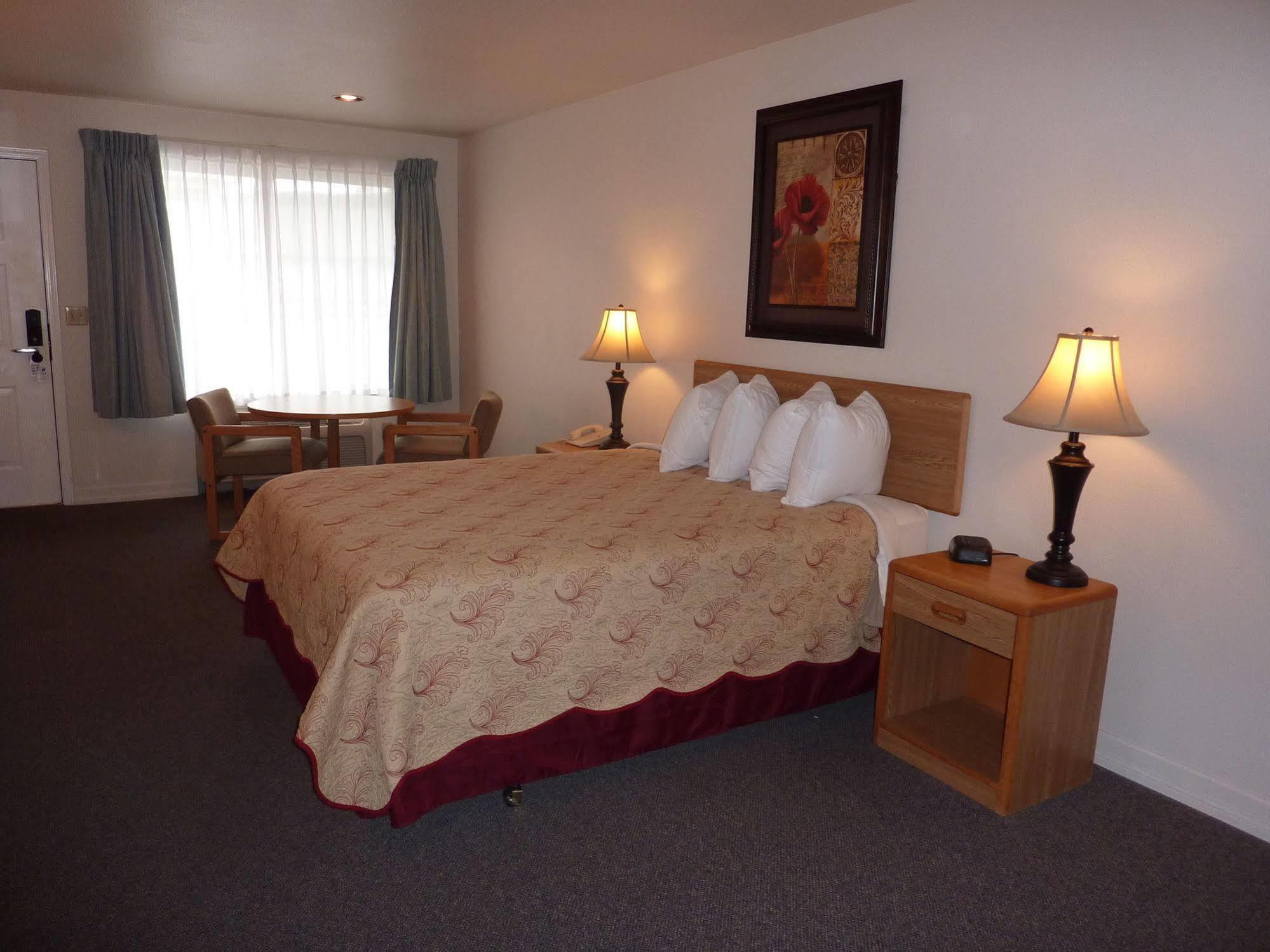 Mill Village Motel Eatonville Ngoại thất bức ảnh