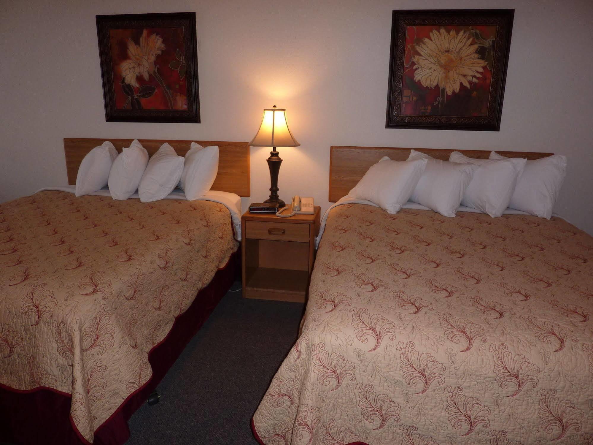 Mill Village Motel Eatonville Ngoại thất bức ảnh