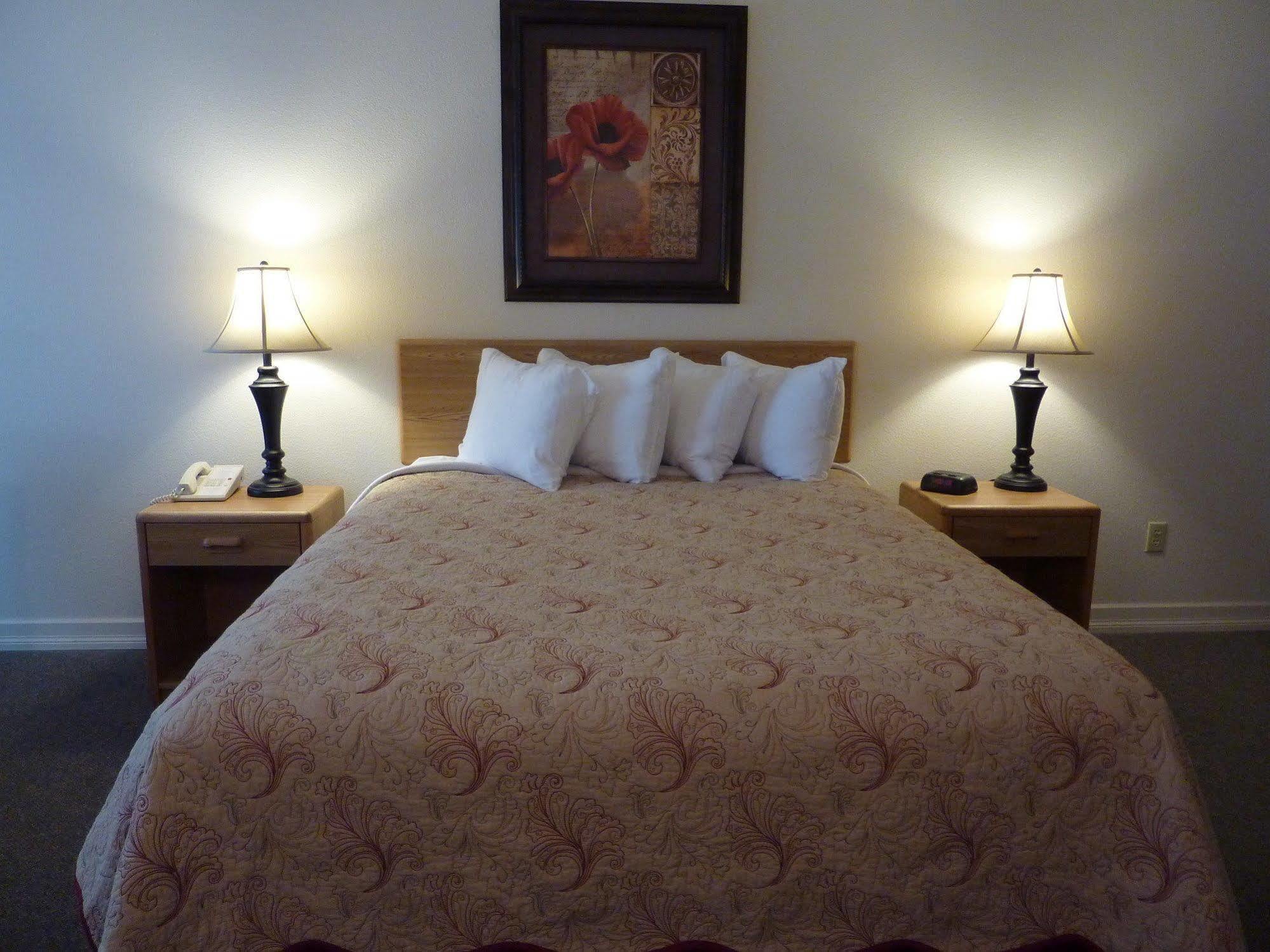 Mill Village Motel Eatonville Ngoại thất bức ảnh